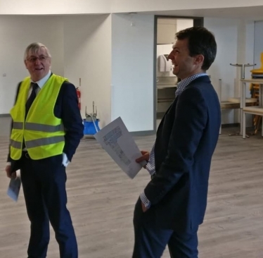 Andrew Visits The New Kinellar Primary School