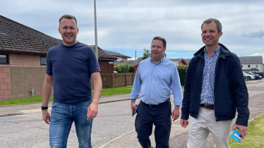 Andrew Bowie MP campaigning with Russell Findlay MSP and Craig Hoy MSP